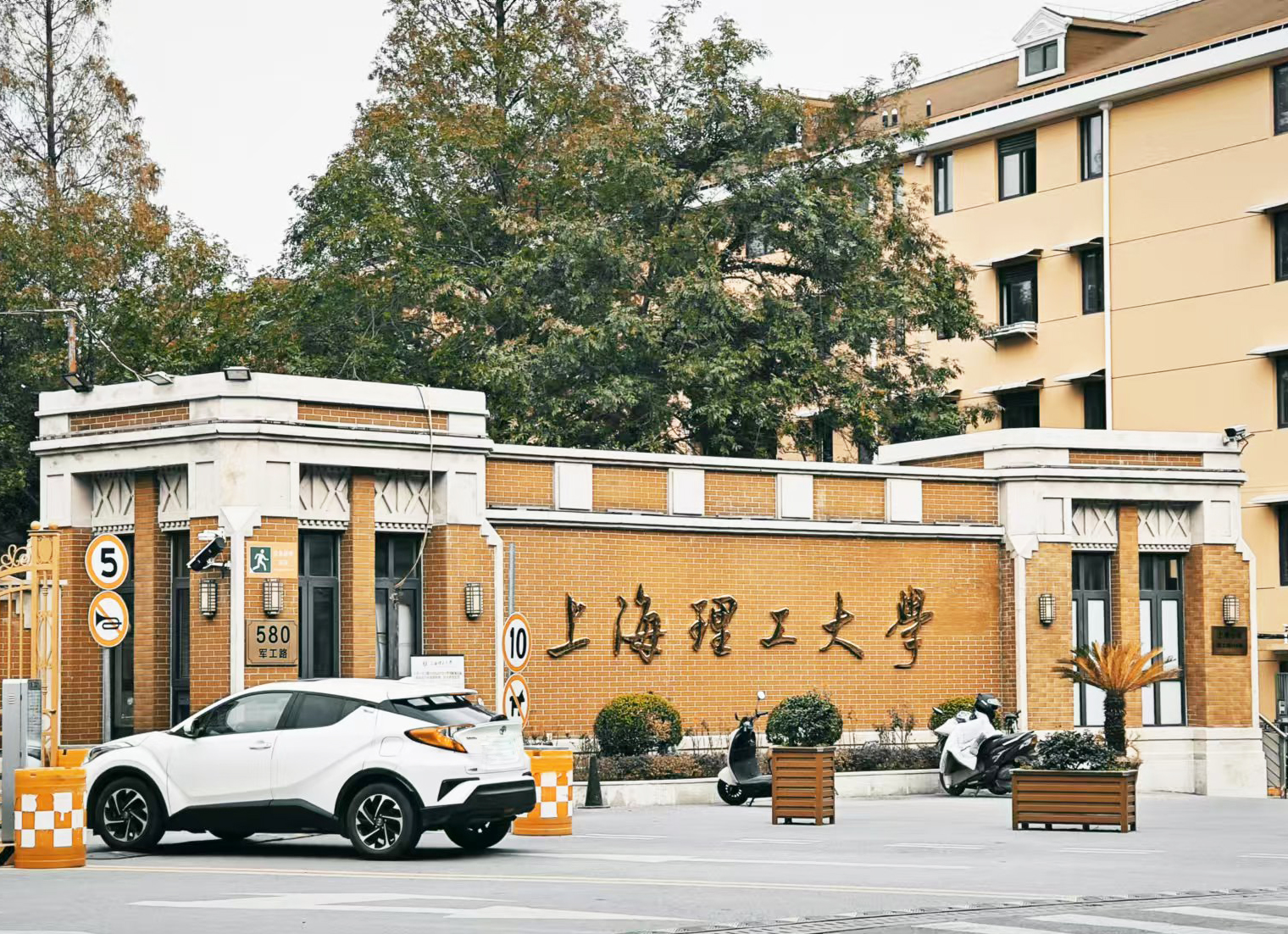探索材料的无限可能：上海理工大学引入南京好色先生APP下载的导热系数测定仪